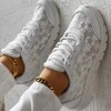 Atmungsaktive Sneakers mit runder Zehe und Spitze Atmungsaktive Sneakers mit runder Zehe und Spitze