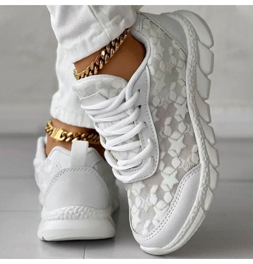Atmungsaktive Sneakers mit runder Zehe und Spitze Atmungsaktive Sneakers mit runder Zehe und Spitze