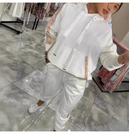 50% Rabatt 2-teiliges Set aus Oberteilen und Hosen mit Kapuze und Kordelzug für Damen 50% Rabatt 2-teiliges Set aus Oberteilen und Hosen mit Kapuze und Kordelzug für Damen