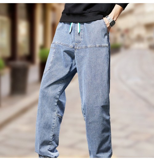 Locker sitzende Hose mit Kordelzug für Herren Locker sitzende Hose mit Kordelzug für Herren