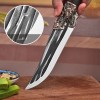Knochenschneidemesser mit Drachenverzierung und Scheide. Knochenschneidemesser mit Drachenverzierung und Scheide.